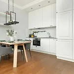 Cozy Gieysztora Wilanow By Renters Апартаменты *
