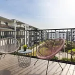 Cozy Gieysztora Wilanow By Renters * Варшава