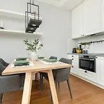 Cozy Gieysztora Wilanow By Renters Апартаменты